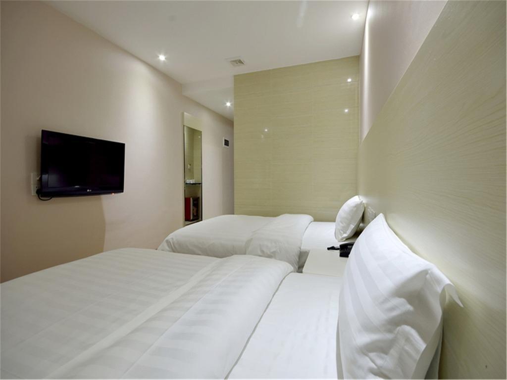 Fucheng Business Hotel Canton Esterno foto