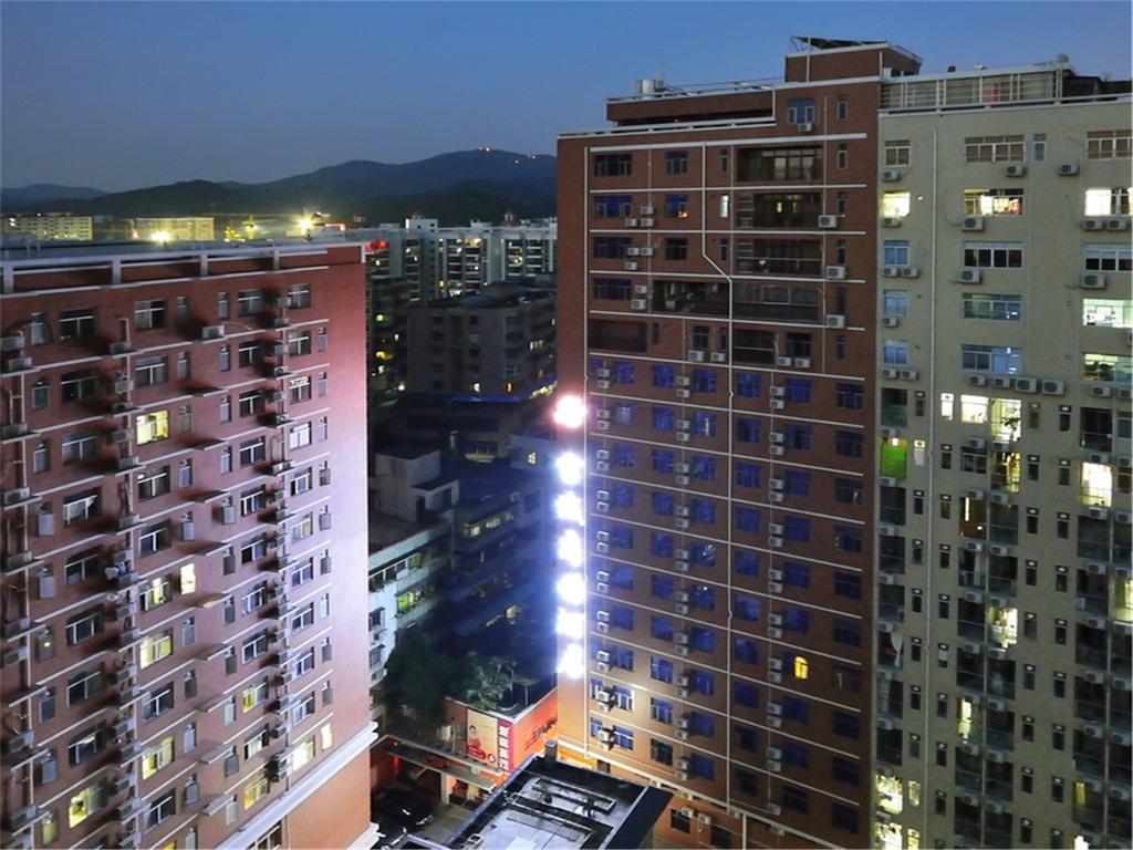 Fucheng Business Hotel Canton Esterno foto