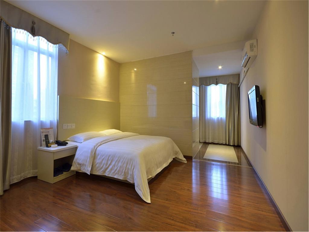Fucheng Business Hotel Canton Esterno foto