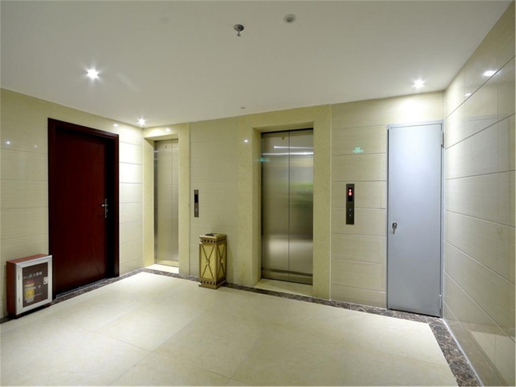 Fucheng Business Hotel Canton Esterno foto